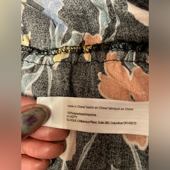 Eloquii Elements Sz 18/20 multicolor floral top ruched waist 100% rayon - Picture 5 of 7